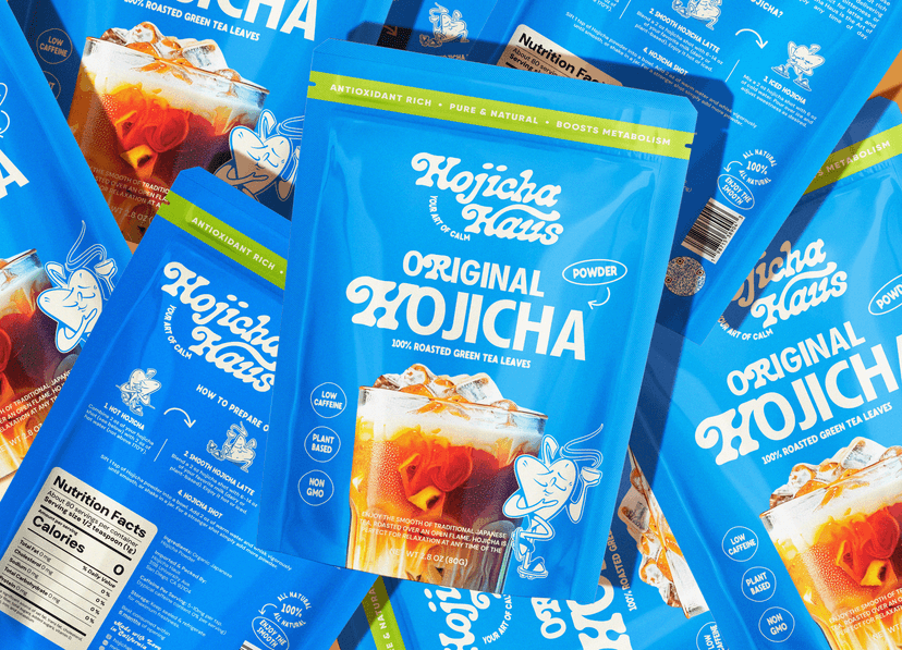 Este acabado realza los colores, haciéndolos más vibrantes y saturados, además de mejorar la resistencia a la humedad y líquidos.